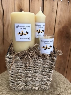 Small Gift Basket – You choose the colour (request in notes!)