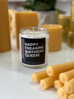 Dark Amber & Bergamot Scent : Happy Freaking Birthday Queen :  7oz Soy Candle Apprx 40-45hrs burn🔥 time